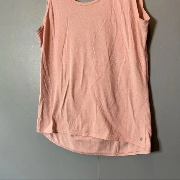 Fabletics light pink Anita open back tank top size medium - Picture 3 of 8